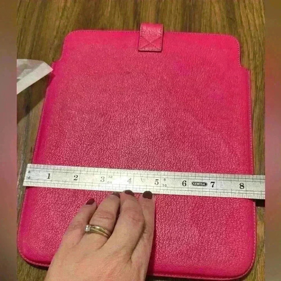 Smythson London leather iPad case - Picture 2 of 10